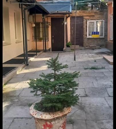 Александровский Odessa Esterno foto